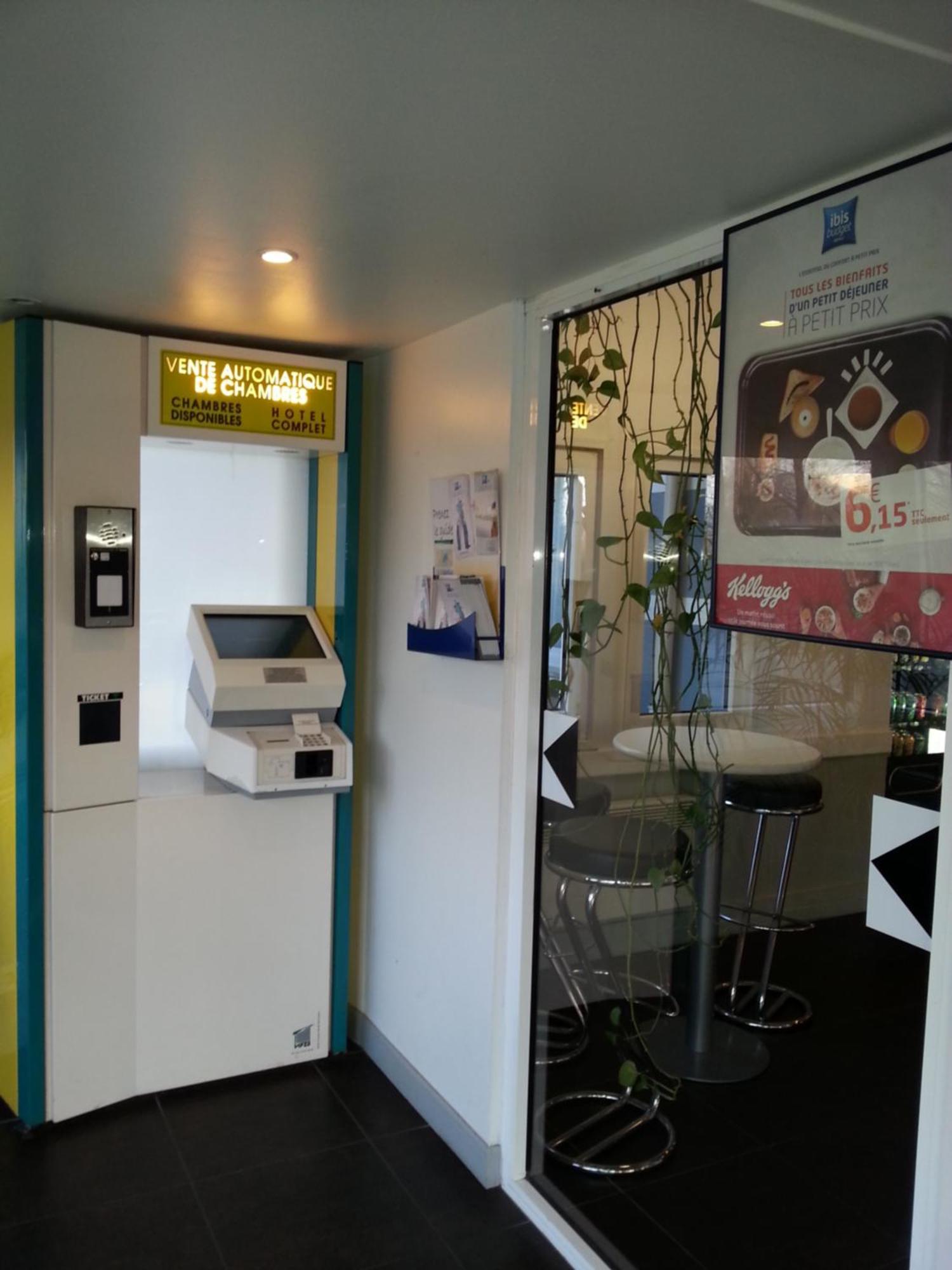 Hotel Ibis Budget Nantes Ouest Atlantis Couëron المظهر الخارجي الصورة
