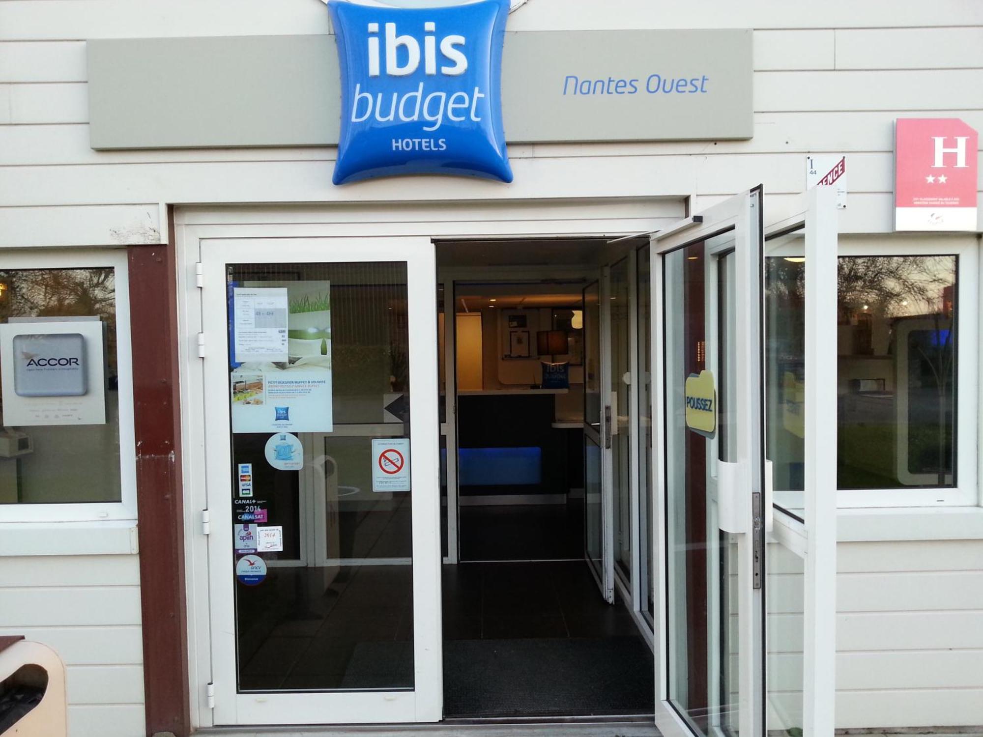 Hotel Ibis Budget Nantes Ouest Atlantis Couëron المظهر الخارجي الصورة