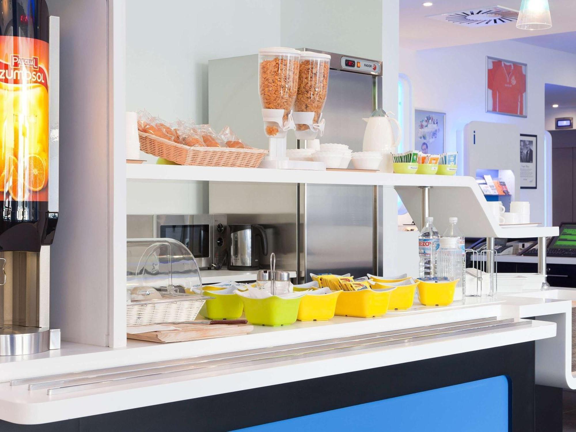 Hotel Ibis Budget Nantes Ouest Atlantis Couëron المظهر الخارجي الصورة